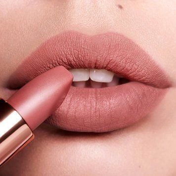 Charlotte Tilbury Matte Revolution Lipstick Pillow Talk 1.1 g Помада 691708 фото