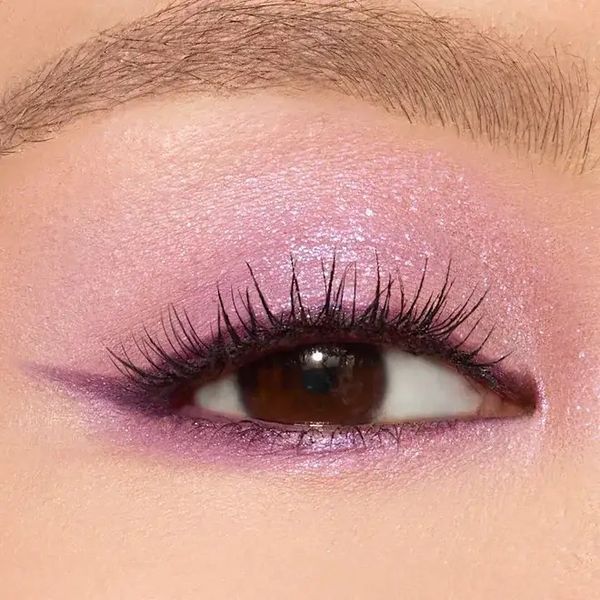 Палетка теней Charlotte Tilbury Charlotte&rsquo;s Beautifying Eye Trends Eyeshadow Palette Digital Lilac 2818485303 фото