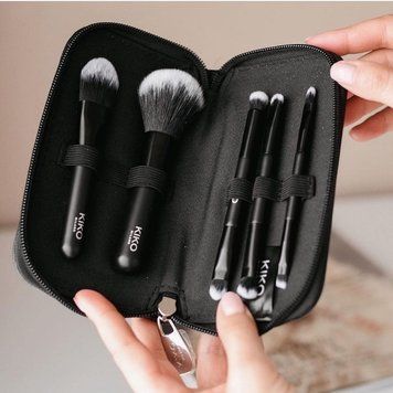 Дорожный набор кистей для макияжа Kiko Milano Travel Brush Set 2527136814 фото