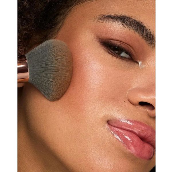 Кисть для пудры Kiko Milano Kind by Kiko Face Powder Brush 2541076026 фото