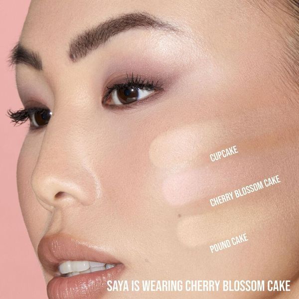 Huda Beauty Easy Bake Powder Pound Cake 6g Пудра для обличчя 2531930329 фото