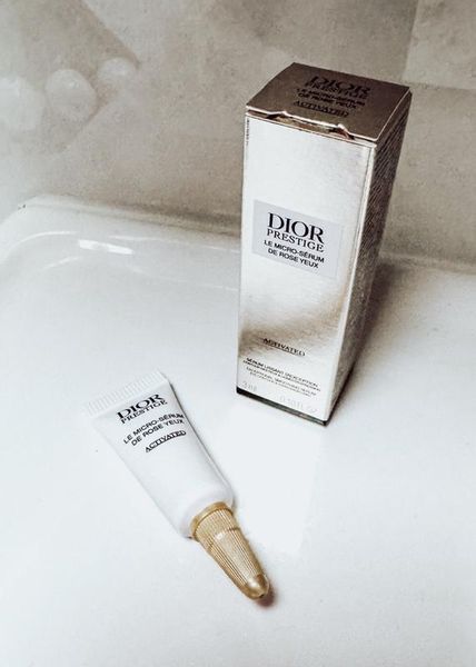 Сыворотка под глаза Dior Prestige Le Micro-Serum de Rose Yeux Activated 3 ml 2171809308 фото