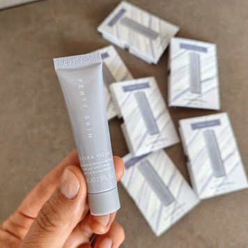 Солнцезащитный крем для лица Fenty Skin Hydra Vizor Invisible Moisturizer Broad Spectrum SPF30 Sunscreen 2645382193 фото