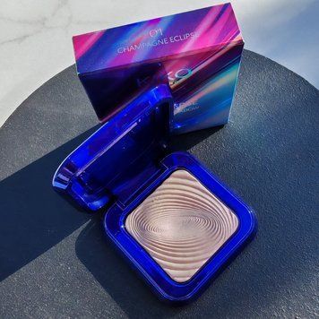 Тени лимитка Kiko Milano Lumiverse Water Eyeshadow 01 Champagne Eclipse 2893059782 фото